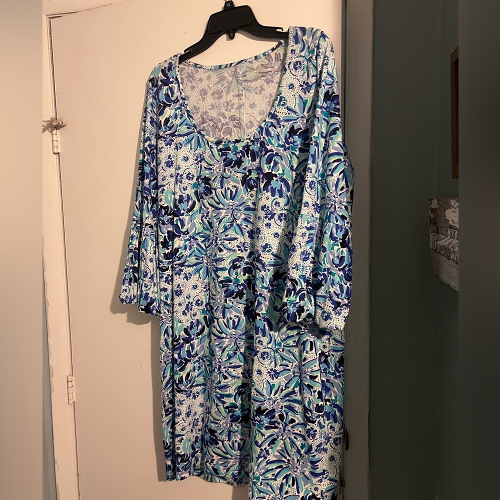 Lilly Pulitzer bell  sleeve dress to knees size XL